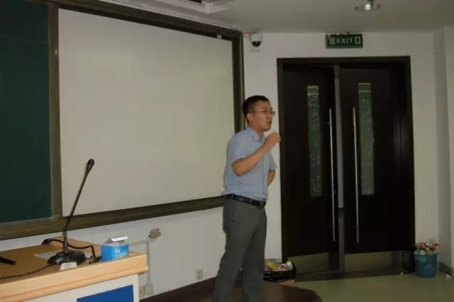 王昆在人民大学创业公开课分享
