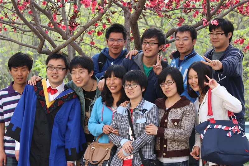 与大学同学在一起